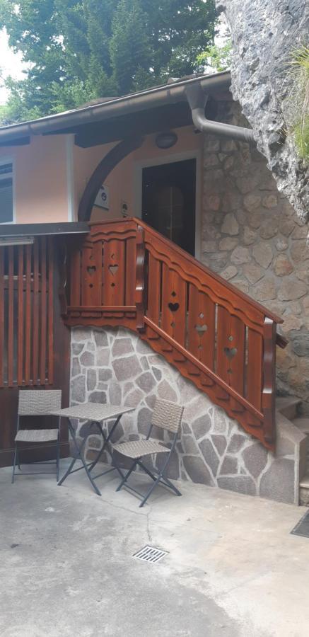 Apartment Tarman Jesenice Exterior foto