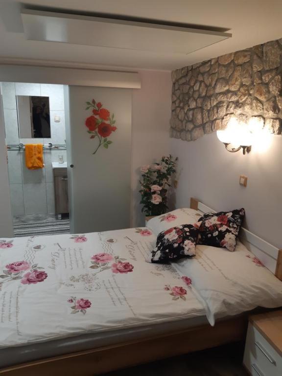 Apartment Tarman Jesenice Exterior foto